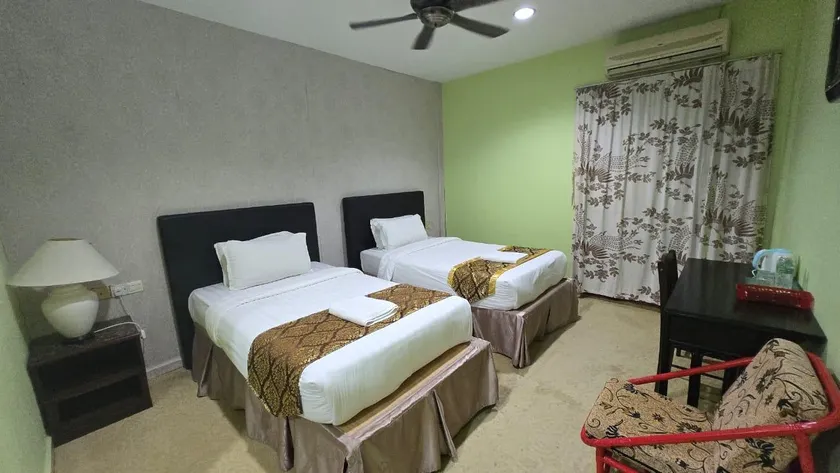 LKH Motel - Image 1