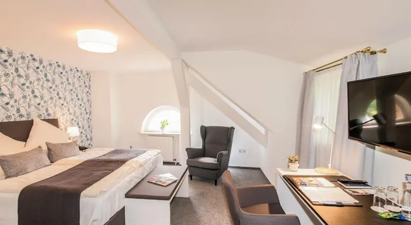 Hofgut Dippelshof Hotel- und Restaurant KG - Image 1