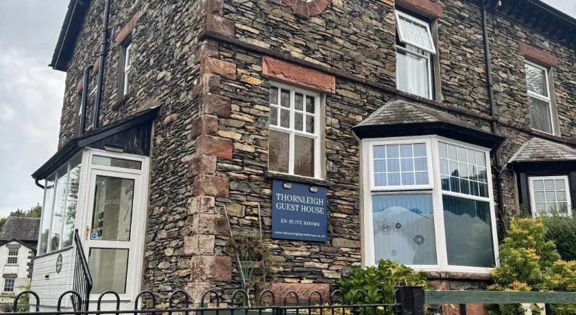Thornleigh Guest House - Free ON STREET Parking - Image 1