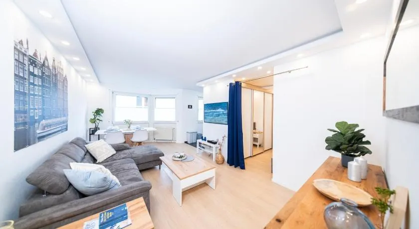 BellaBene modernes Studioapartment in zentraler Lage mit Balkon, Arbeitsplatz, Parkplatz - Image 1