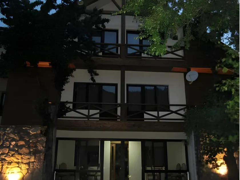Hotel Chubu - Image 1