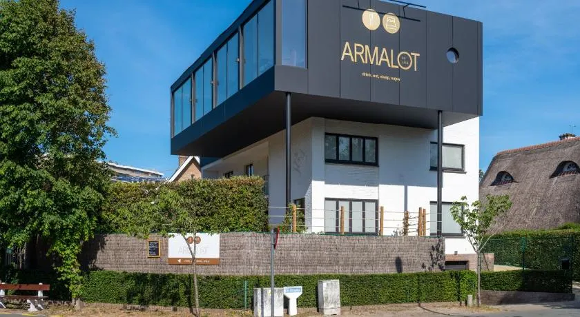 B&B Armalot by Julia - Image 1