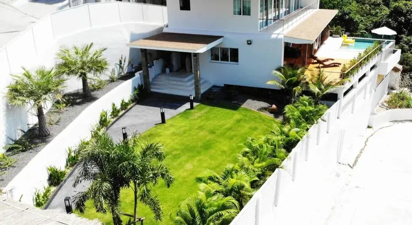 SunTien a spectacular 4br beach front pool villa - Image 1