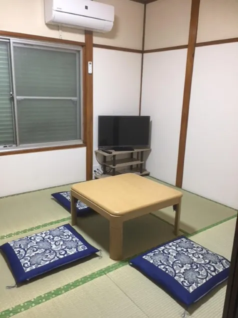 Within 1 minute walk of the city bus stop 4 rooms - Japanesestyle room for families - Image 1