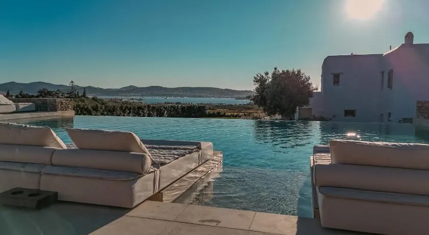 Sersi Paros Villas & Suites-Member of My Villas Hospitality - Image 1