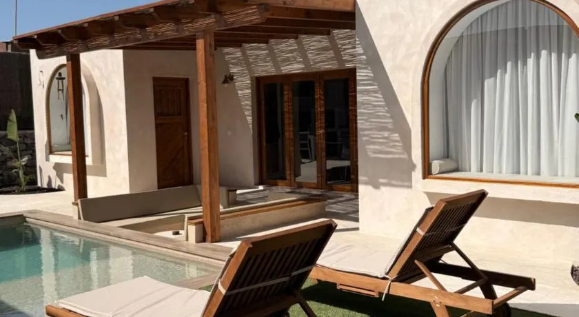 Charmante villa entièrement équipée avec terrasse, piscine privée et barbecue - Image 1