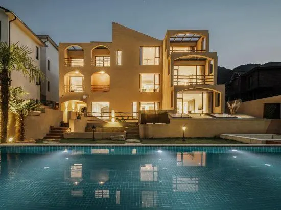 One Thousand And Seven Nights Hostel - Image 1