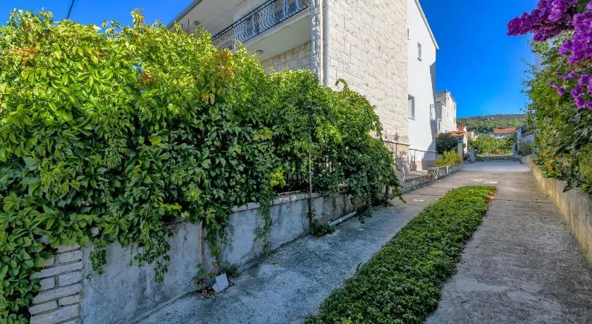 Apartments Mar - Image 1