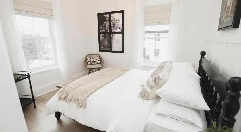 Auberge Glengarry Inn, Eleanor Suite - Image 1