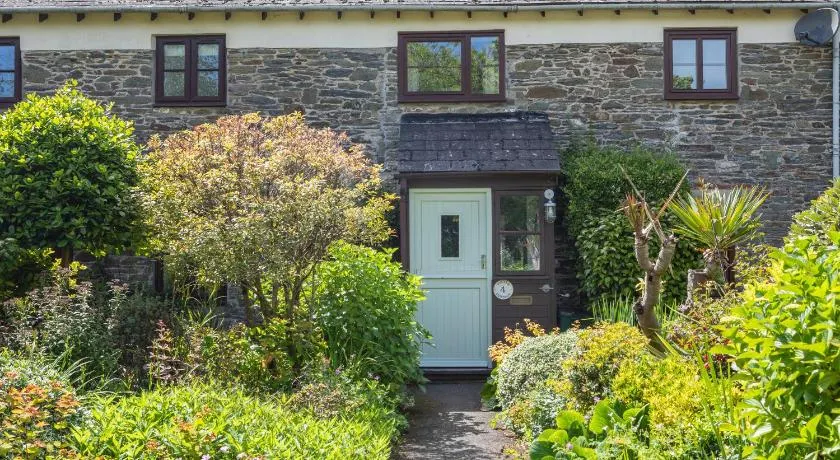 Oyster Cottage - Image 1