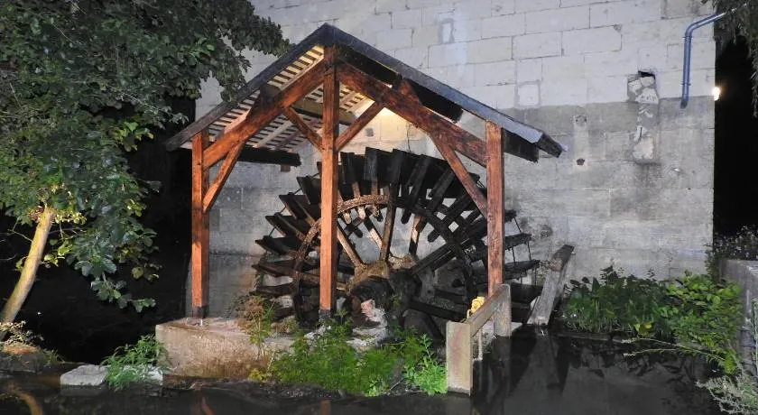 Le Moulin De Saussaye - Image 1