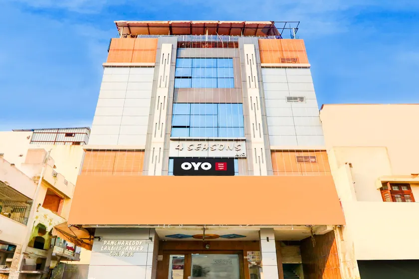 Hotel O Moon light - Image 1
