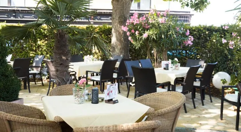 Hotel Restaurant Böck "Roter Hahn" - Image 1