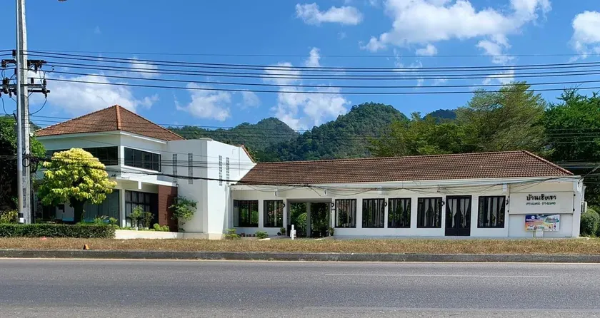 Baan Chuengkao Resort - Image 1