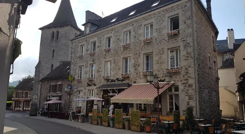 Hotel Le Saint Georges - Image 1