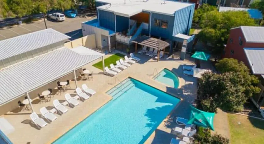 Shack 33 - Holiday Home Located at Footprints Resort Preston Beach - Image 1