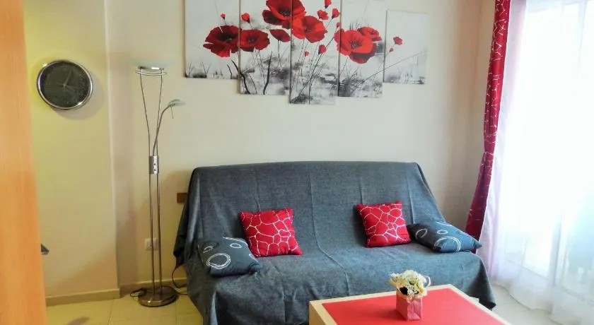 Naiss Garden Apartment - Image 1