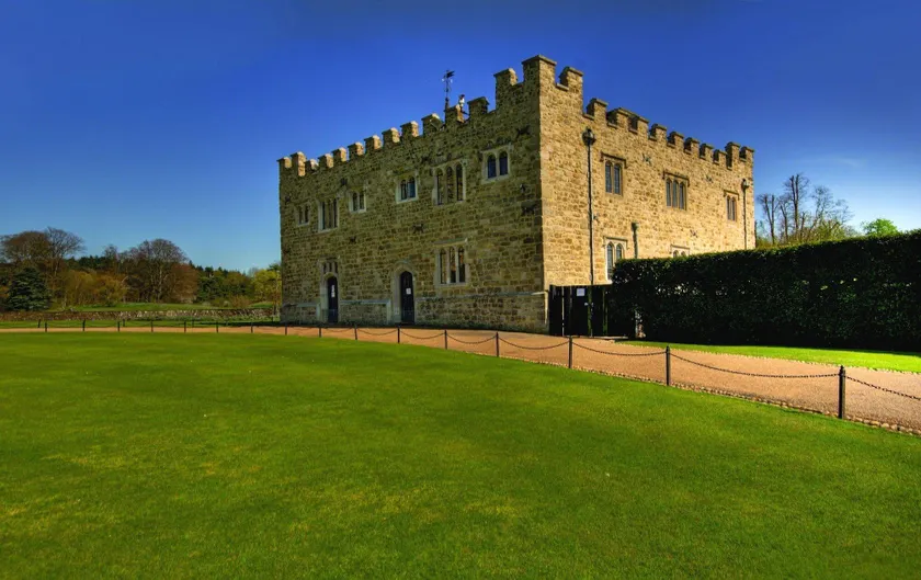 Maidens Tower B&B - Image 1
