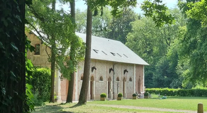 Les Ecuries du Château de Brumare - Image 1
