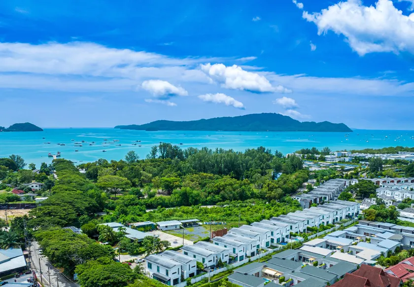Andaman Sea Best Pool Access and Villas - Image 1