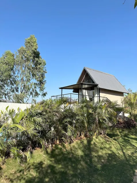 Lakefront Loft 2 with Private Pool by Tranquil Stays - Image 1