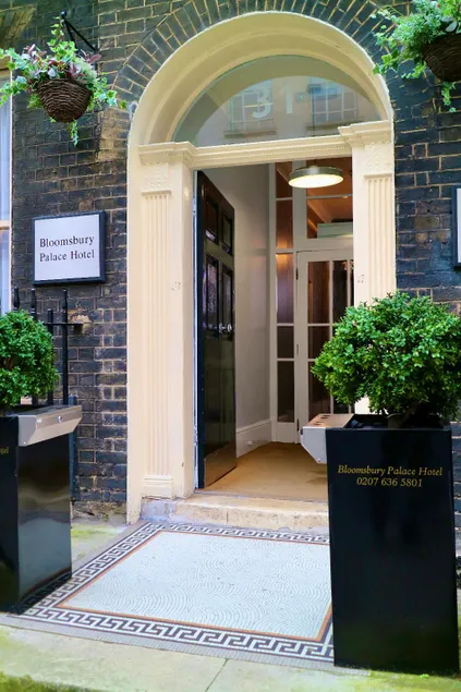 Bloomsbury Palace Hotel - Image 1
