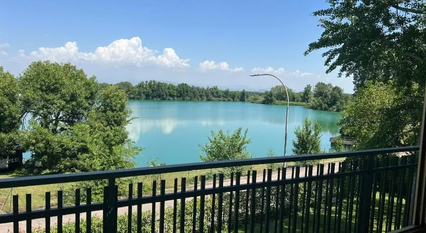 The little lake Verona villa - Image 1