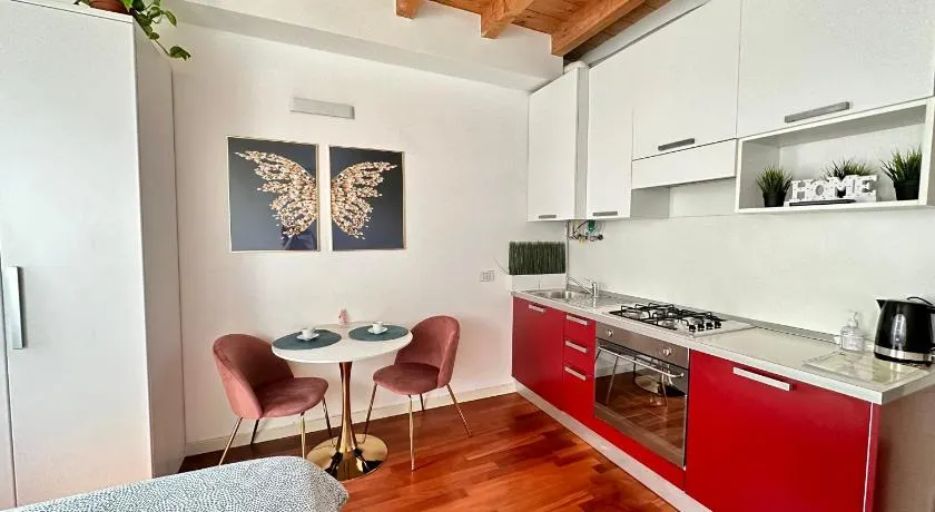 LB - Cozy Apartment Center - Image 1