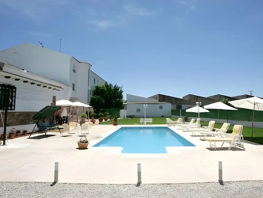 Complejo Hotelero Saga - Image 1