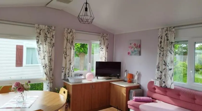 Chez Sab - Image 1