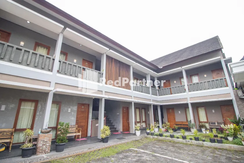 Griya Damai Syariah Yogyakarta Mitra RedDoorz - Image 1
