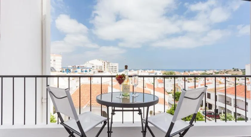 Stay on Top Apartments - Image 1