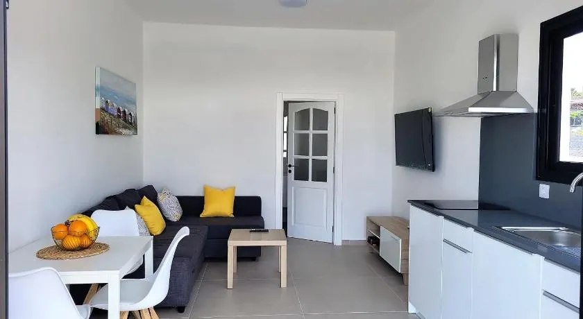 Apartamentos Falcón - Image 1
