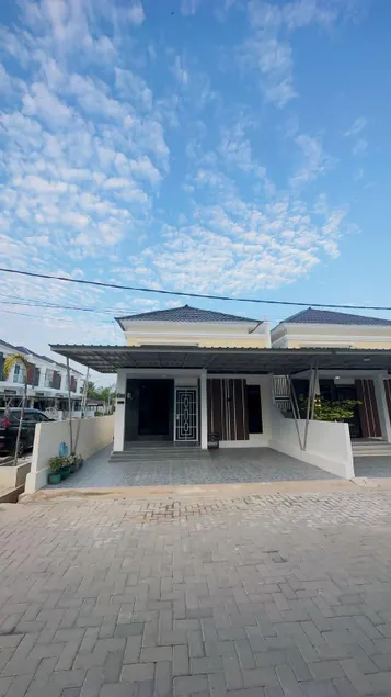 Holiday Homestay Singkawang - Image 1