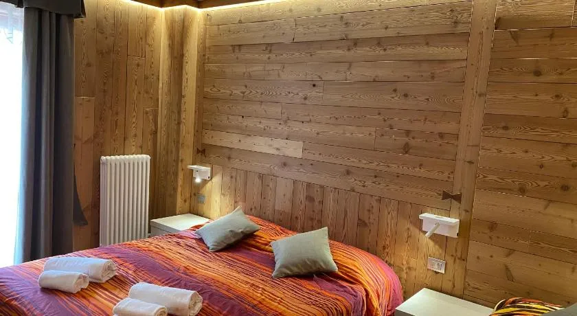 Sottosopra Alps Apartments & Rooms Ski & Bike room - Image 1