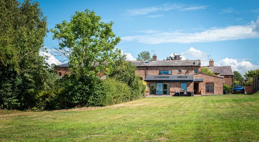 No1 Little Barrow Barns - Image 1
