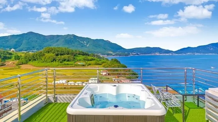 Namhae Harbor Resort - Image 1