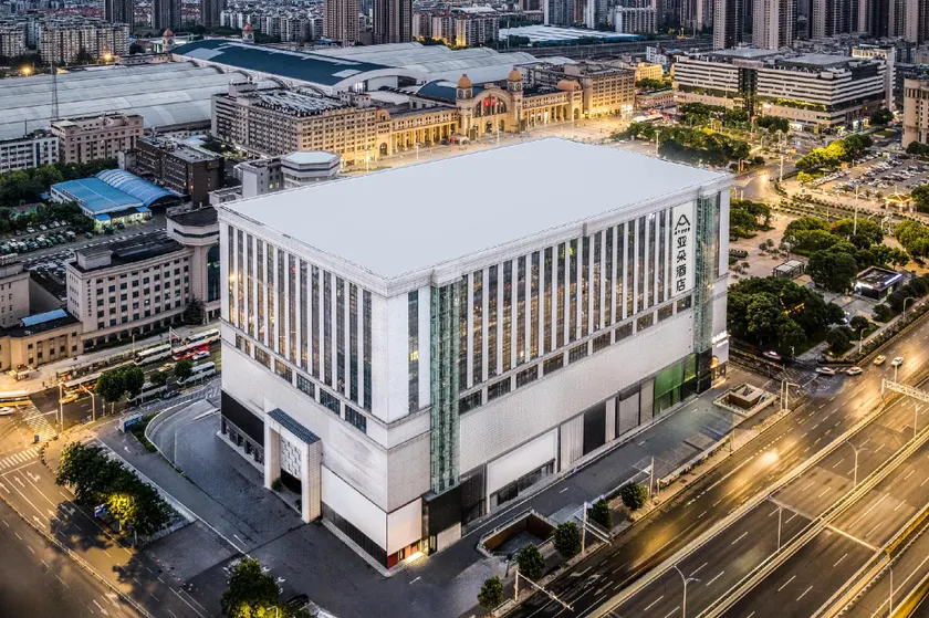 Atour Hotel Wuhan Hankou Railway Station South Plaza - Image 1