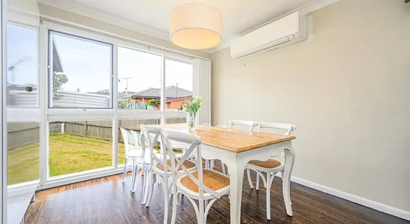 Sydney Moorebank 4 bed house close Liverpool - Image 1