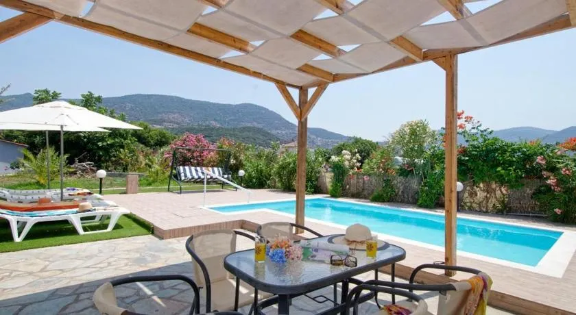 Τhalassa Home Fine Living - Image 1