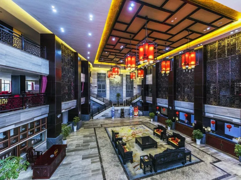 Wuyuan Ruiyi Xingjiangwan Holiday Hotel (Zhuzi Pedestrian Street) - Image 1