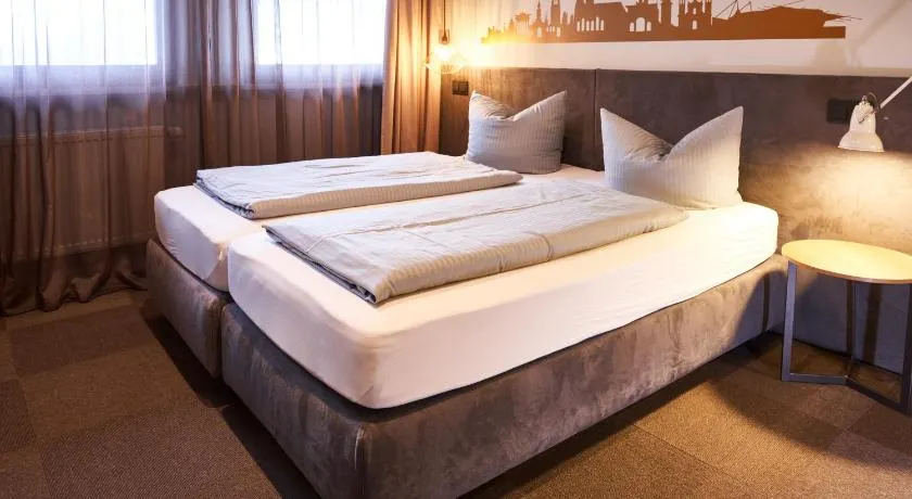 ARRIVEL Hotel Kirchheim - bisher Novitel - Image 1