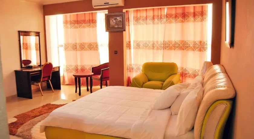 Riviera Hotel Benin - Image 1