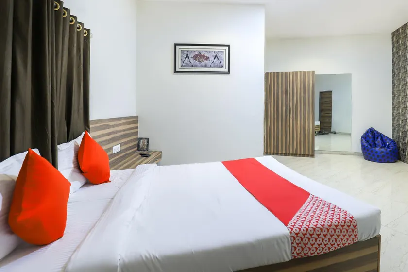 OYO 71500 Om Shanti Resort - Image 1