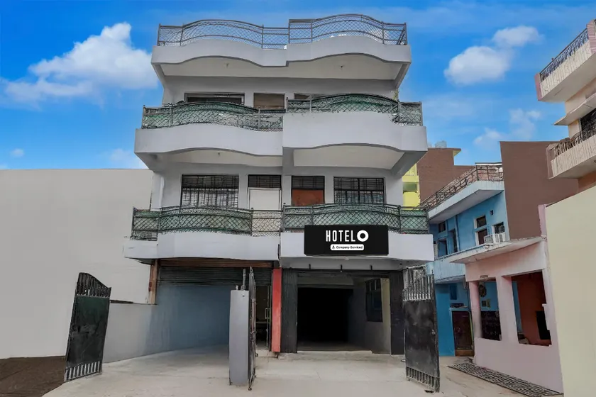 Super Hotel O Daraganj Ghat Prayagraj Formerly Purohit Inn - Image 1