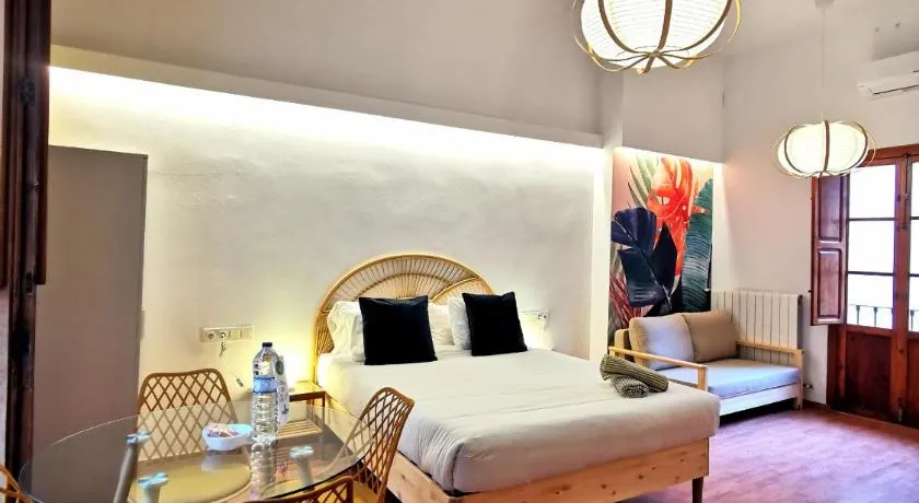 Bellver bedrooms - Image 1