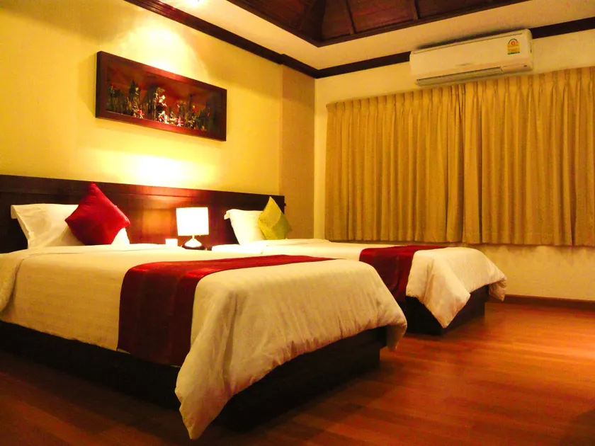 King Hotel - Image 1
