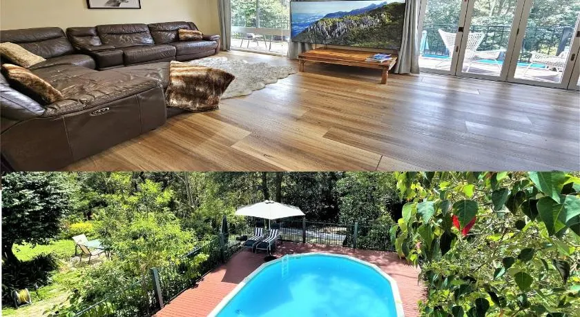 Luxury Mountain Retreat with Gym, Heated Private Pool & Bush Views - Image 1