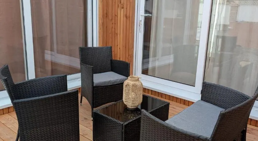 Localodge - chalet en bois - Image 1