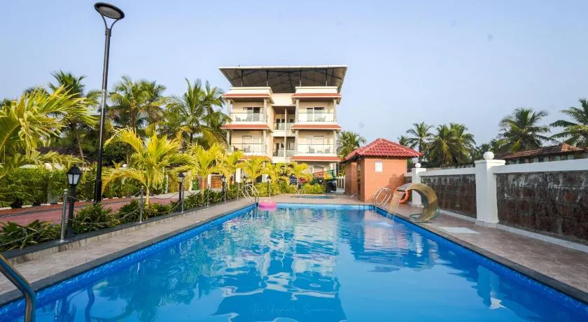 Casa Marina Beachfront Resort - Image 1
